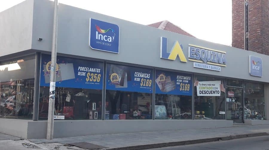 la esquina ferreteria y barraca